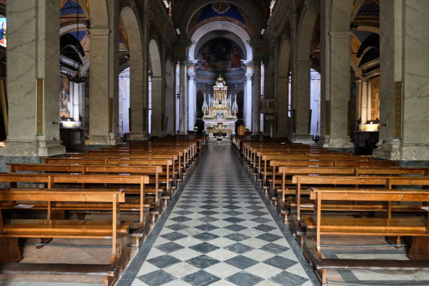 Interno di un'antica pieve toscana